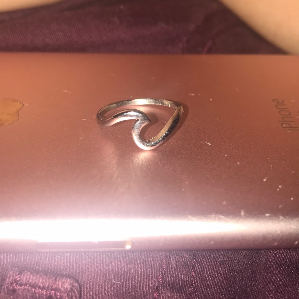 Wave ring - Picture 2 of 2